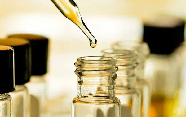 Olii Essenziali: Una panoramica su un mondo in continuo sviluppo.